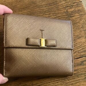 Salvatore Ferragamo Vara Leather Ribbon Bifold Wallet Vintage Like New!